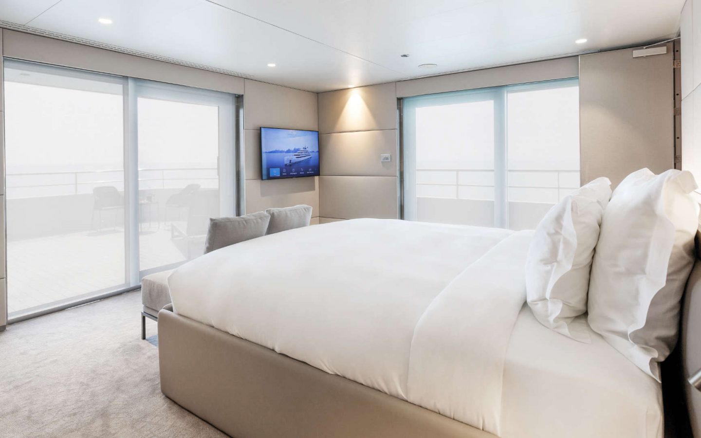 Yacht Suite