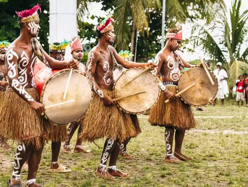 Traditioneller Trommeltanz auf den Philippinen