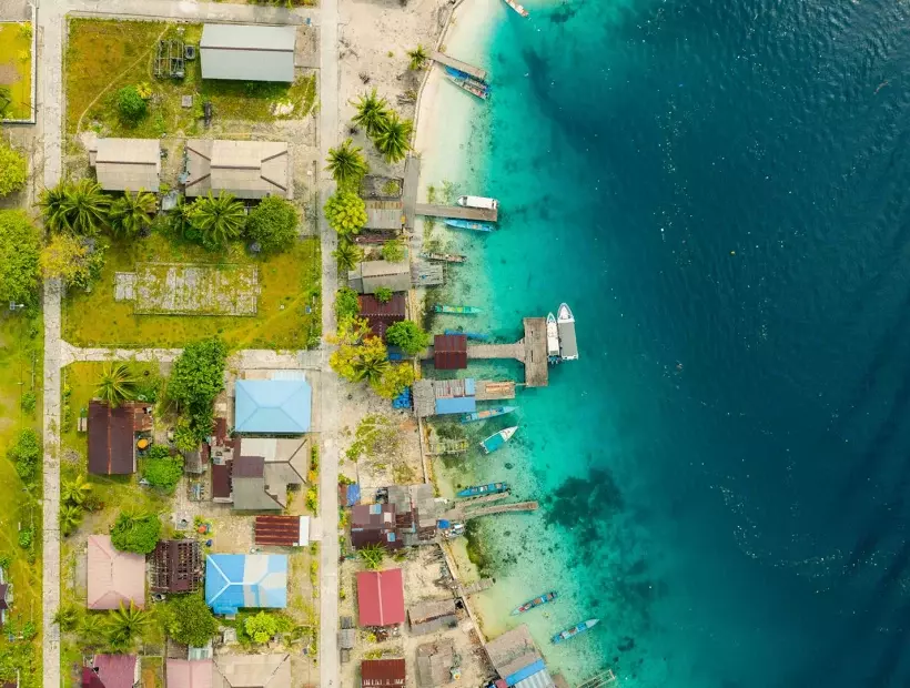 Die Insel Pambemuk im Raja-Ampat-Archipel